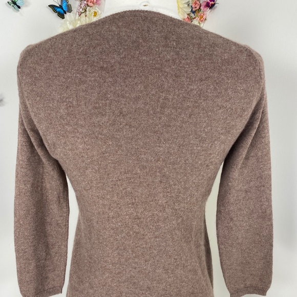 Tan Brown Cashmere V-neck Sweater 3/4 Sleeve Winter Fall Sweater - Picture 4 of 5